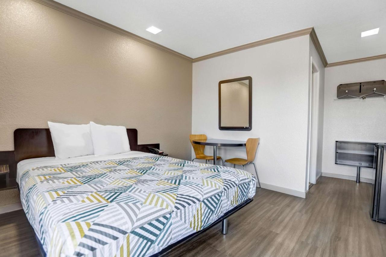 Motel 6-Red Bluff, Ca Екстериор снимка