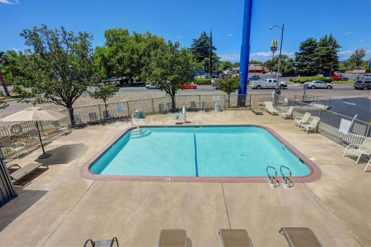 Motel 6-Red Bluff, Ca Екстериор снимка