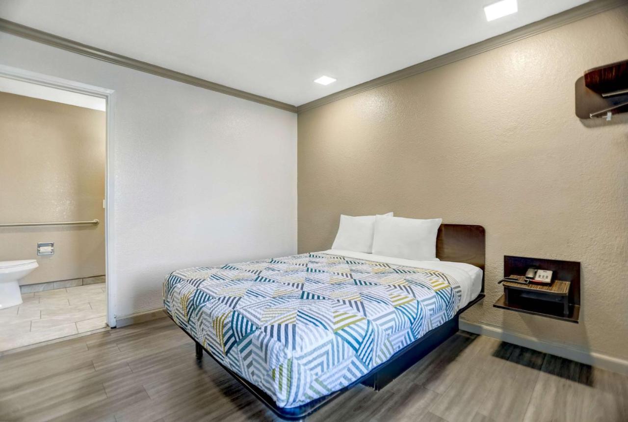 Motel 6-Red Bluff, Ca Екстериор снимка